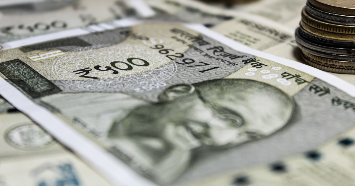 Real-time Russian Ruble to Indian Rupee conversion calculator on mobile